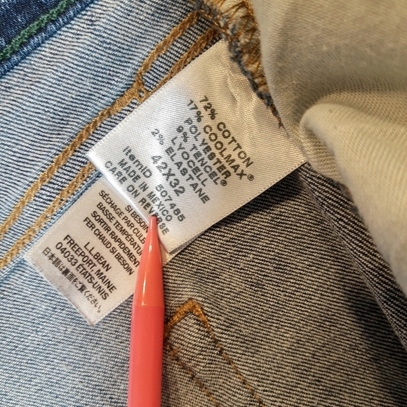 LL Bean Men's BeanFlex® Jeans, Standard  Athletic Fit, Straight Leg Size 42 - Picture 13 of 13